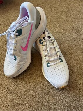 Nike Air Zoom Structure 24 Running Shoes – White Pink Prime (Size 8.5)
